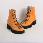 Ghete piele intoarsa Kalya